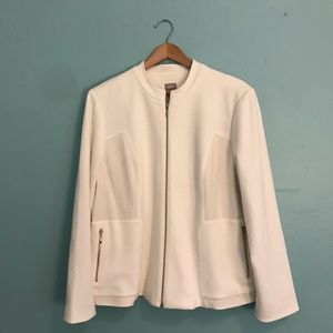 Chico’s jacket blazer in cream with gold hardware